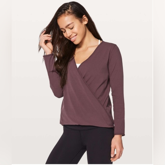 Lululemon Full Freedom long sleeve sz 10 - Picture 8 of 8